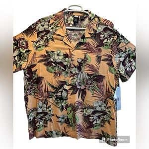 New with tag Baby Yoda short sleeve resort style in 3xl